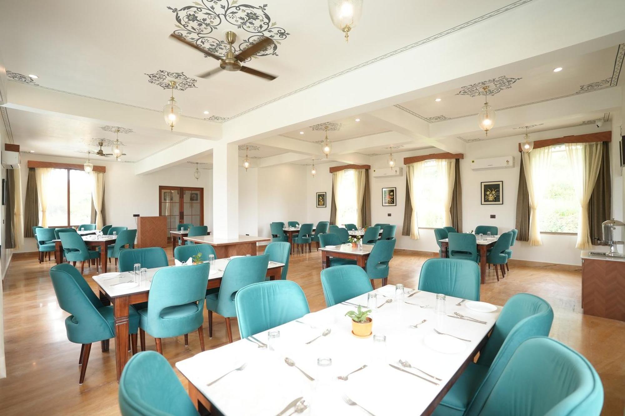 Maangarh Resorts 우다이푸르 외부 사진