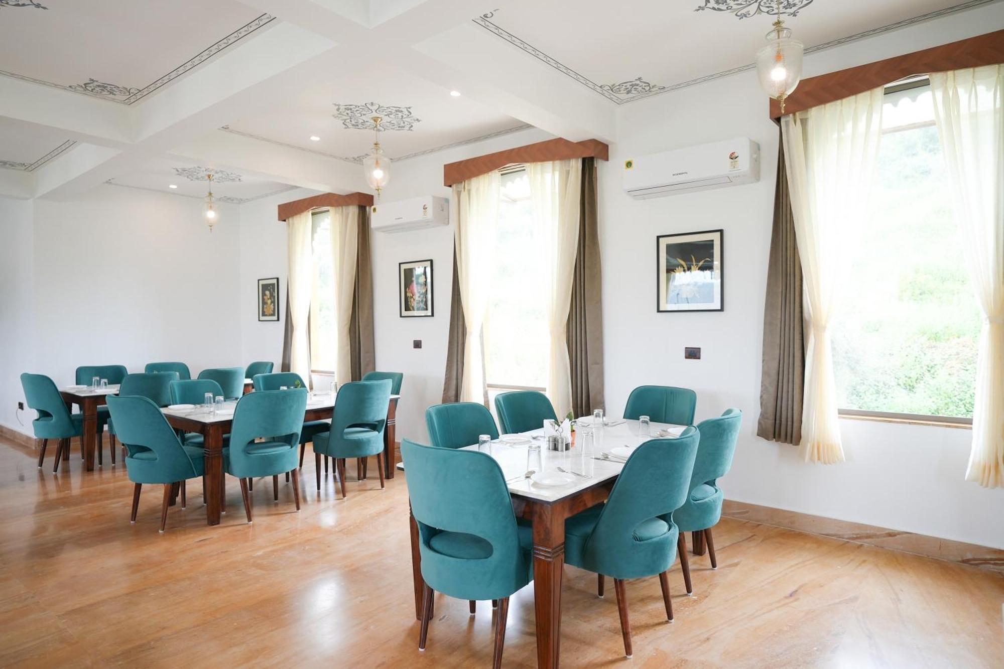 Maangarh Resorts 우다이푸르 외부 사진